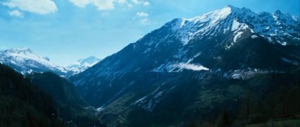 Кадр з фільму Шовк