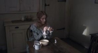 Кадр з фільму Амоніт