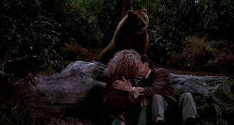 Кадр з фільму Що я робила цього літа