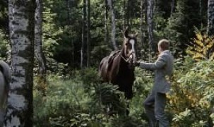 Кадр з фільму Земля обітована