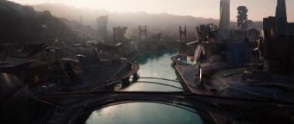 Кадр з фільму Піднесення Юпітер