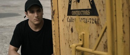 Кадр з фільму Викрасти і продати