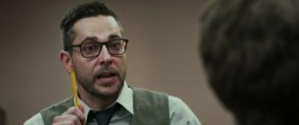 Кадр з фільму Офісний розковбас