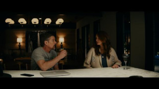 Кадр з фільму Ілюзія безпеки