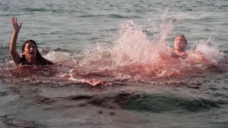 Кадр з фільму Загроза з глибини