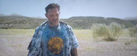 Кадр з фільму Веном: Останній танець