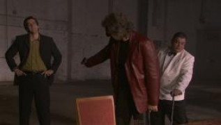 Кадр з фільму Щиро кажучи