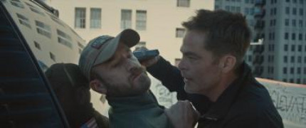 Кадр з фільму Найманець