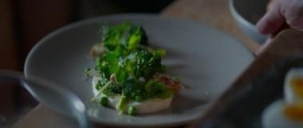 Кадр з фільму Шеф Адам Джонс