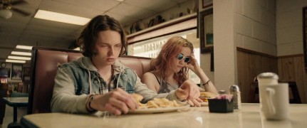 Кадр з фільму Грошова голка (Торговці тілами)