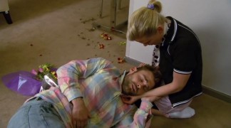 Кадр з фільму Життя як катастрофа