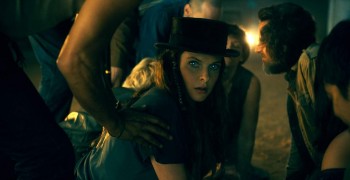 Кадр з фільму Доктор Сон