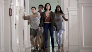 Кадр з фільму Правда або дія