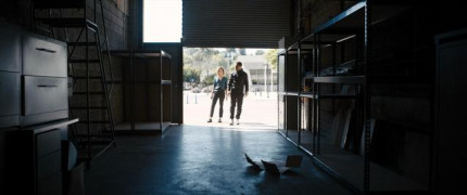 Кадр з фільму Злочинниця Емілі