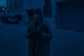 Кадр з фільму Червоні кімнати