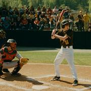 Кадр з фільму Кручений м'яч