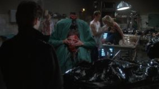 Кадр з фільму Реаніматор