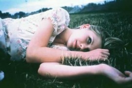 Кадр з фільму Десь