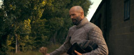 Кадр з фільму Бджоляр