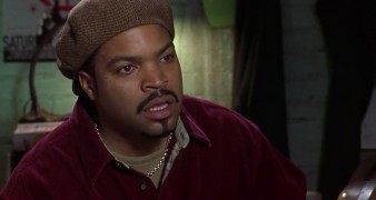 Кадр з фільму Перукарня