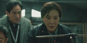 Кадр з фільму Помста землі