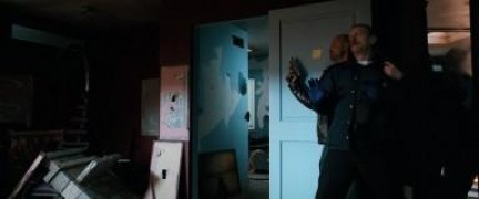 Кадр з фільму Ель Каміно: Пуститися берега