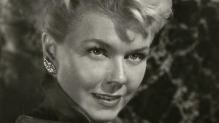 Кадр з фільму Людина, яка забагато знала