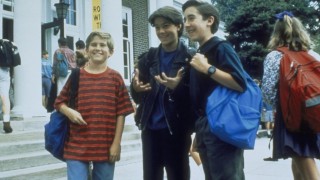 Кадр з фільму Гроші на молоко