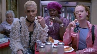 Кадр з фільму Бездоганна