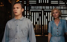 Кадр з фільму Дрімленд