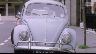 Кадр з фільму Людина з дощем у взутті