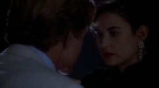 Кадр з фільму Непристойна пропозиція