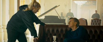 Кадр з фільму Засекречено