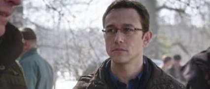 Кадр з фільму Сноуден
