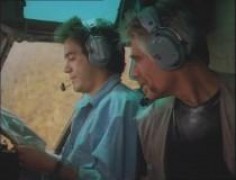 Кадр з фільму Ейр Америка