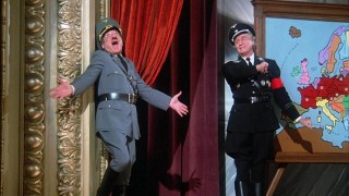 Кадр з фільму Бути чи не бути