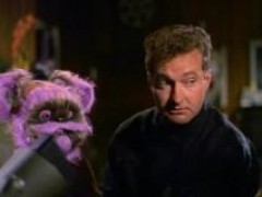 Кадр з фільму Марсіани, забирайтеся додому