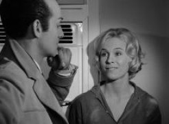 Кадр з фільму Око диявола