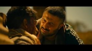 Кадр з фільму Хижачка