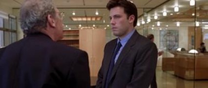 Кадр з фільму На чужій смузі