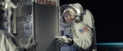 Кадр з фільму Падіння Місяця