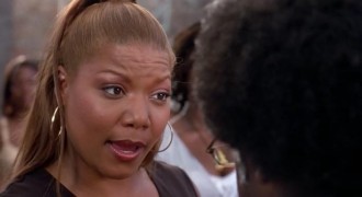 Кадр з фільму Перукарня 2. Знову у справі