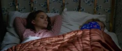 Кадр з фільму Планетаріум