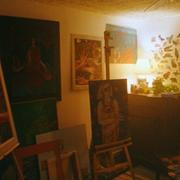 Кадр з фільму Полуничний маєток