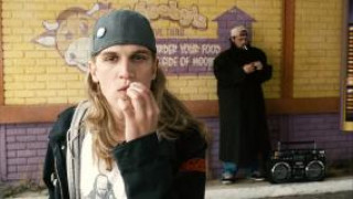 Кадр з фільму Клерки 2