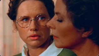 Кадр з фільму Осіння соната