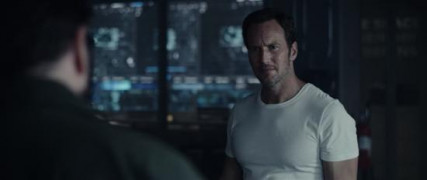 Кадр з фільму Падіння Місяця