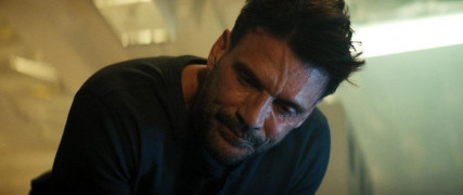 Кадр з фільму Гаси світло