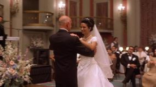 Кадр з фільму Будинок із піску і туману