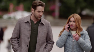 Кадр з фільму Дуже нечесна гра. Таємниці Аврори Тігарден